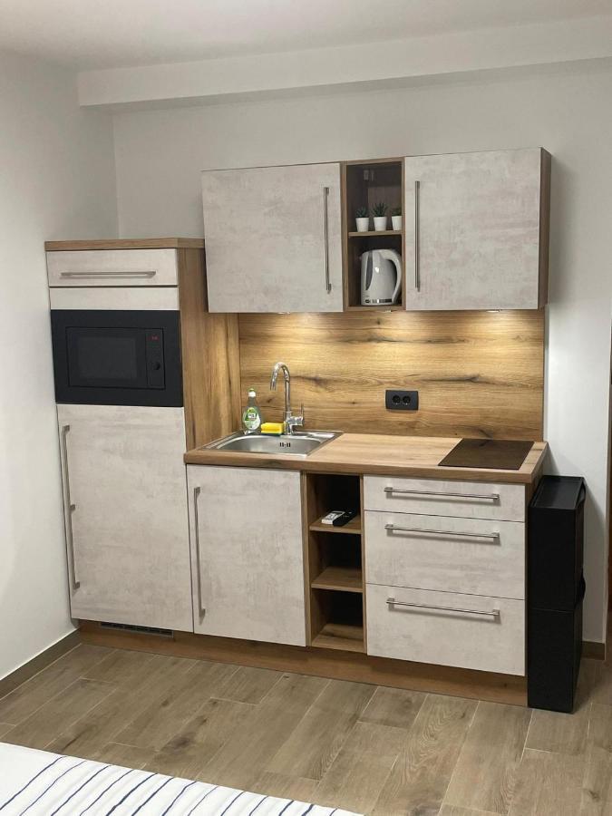 Apartments Anka Pula Bagian luar foto